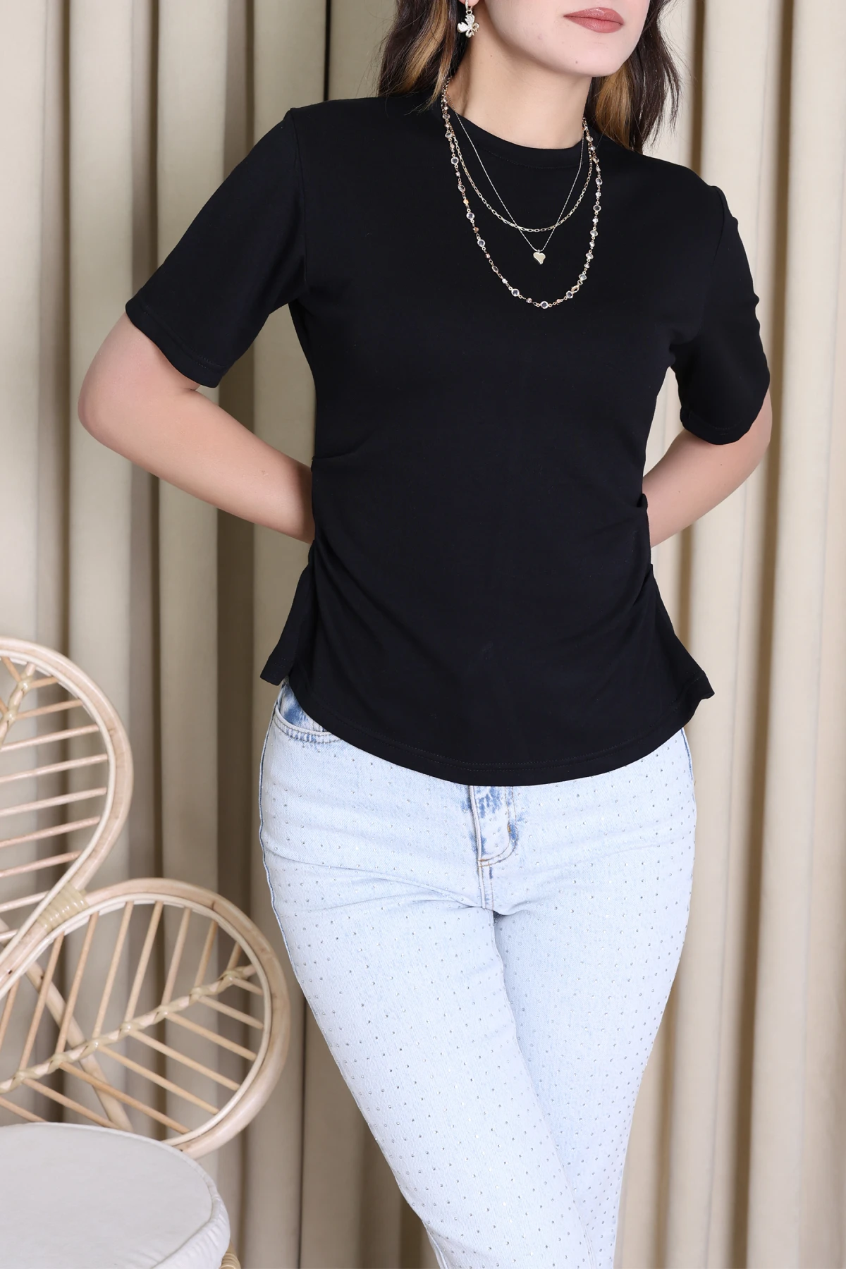 Arka Yırtmaçlı Tişört Siyah - 1395.2135.