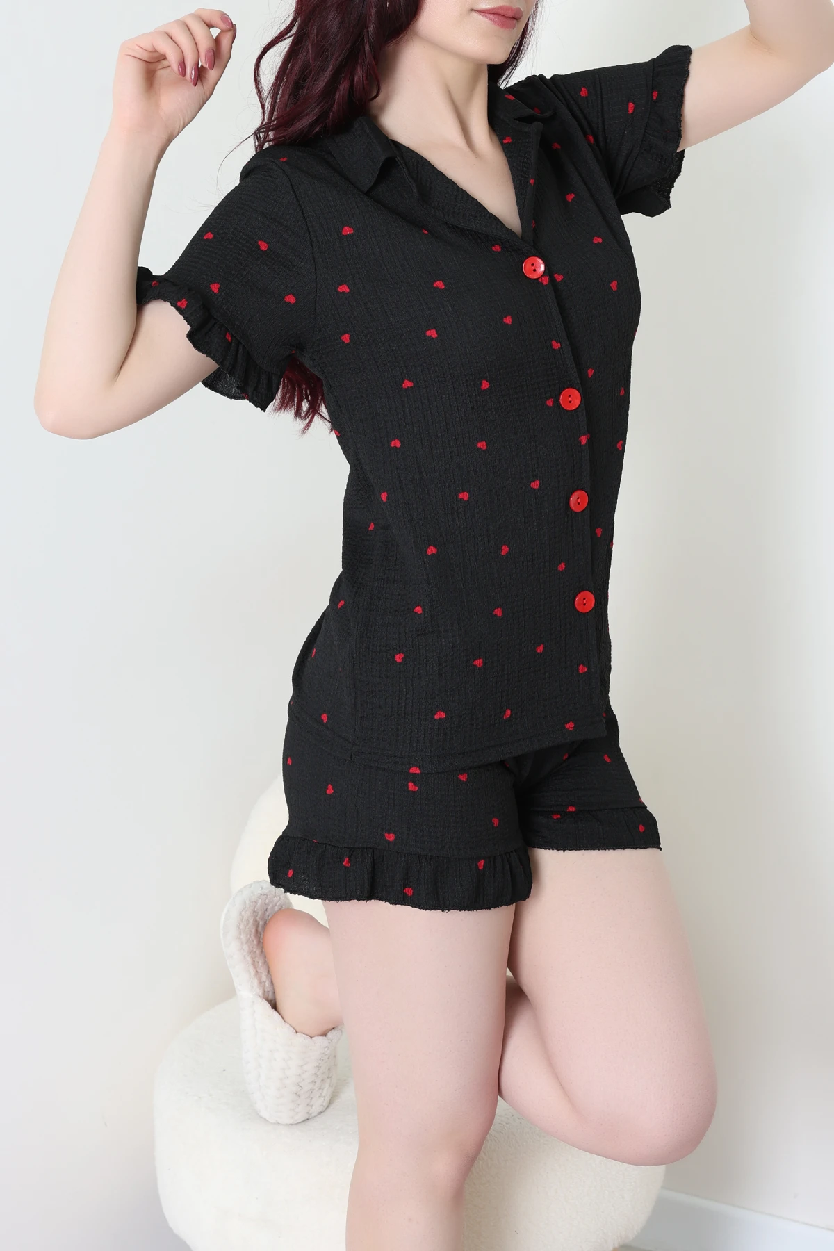 Bürümcük Fırfırlı Şortlu Pijama Takımı Siyahkırmızı - 149.1287.