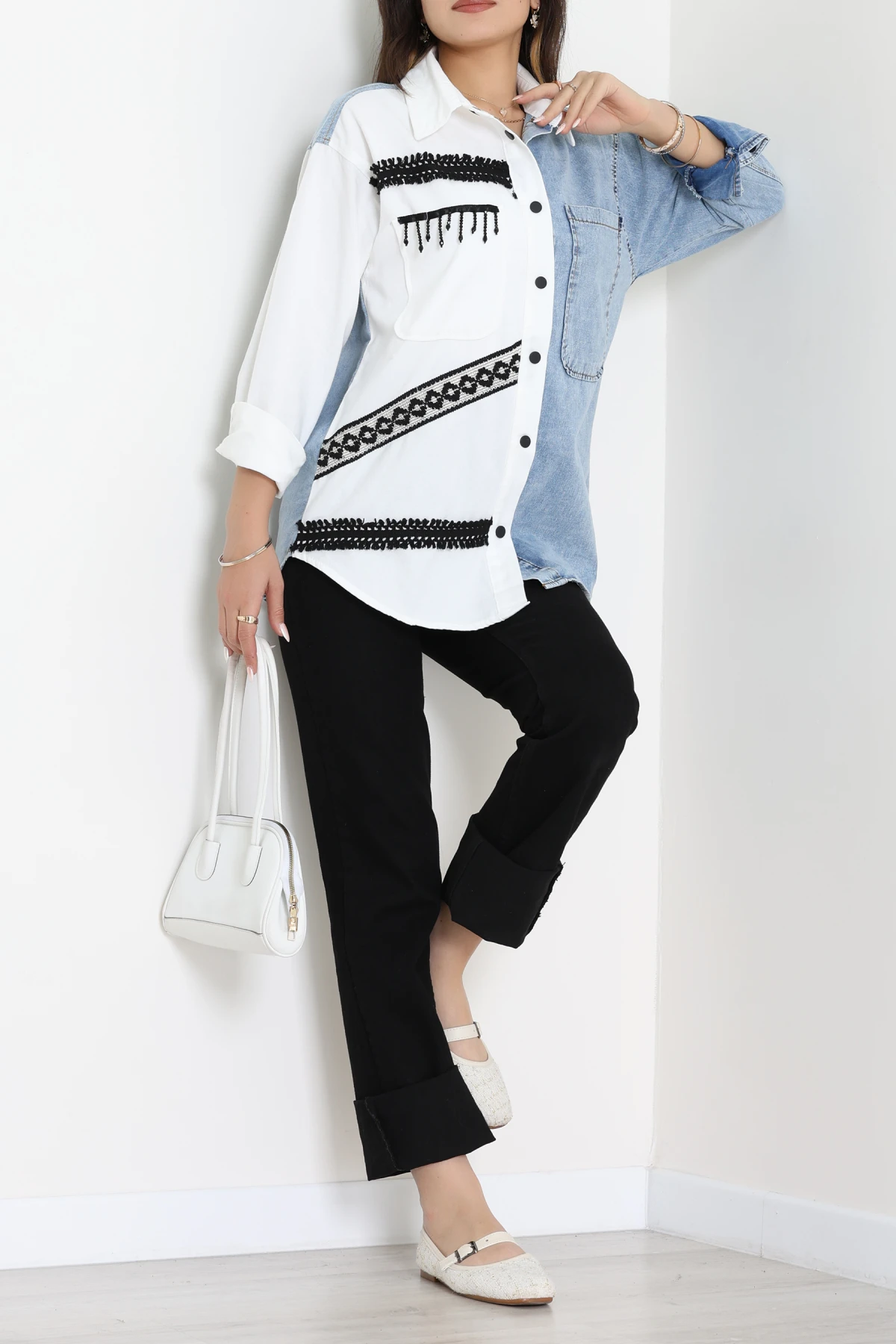 Aksesuar Detaylı Tensel Gömlek Beyaz - 2618.1367.