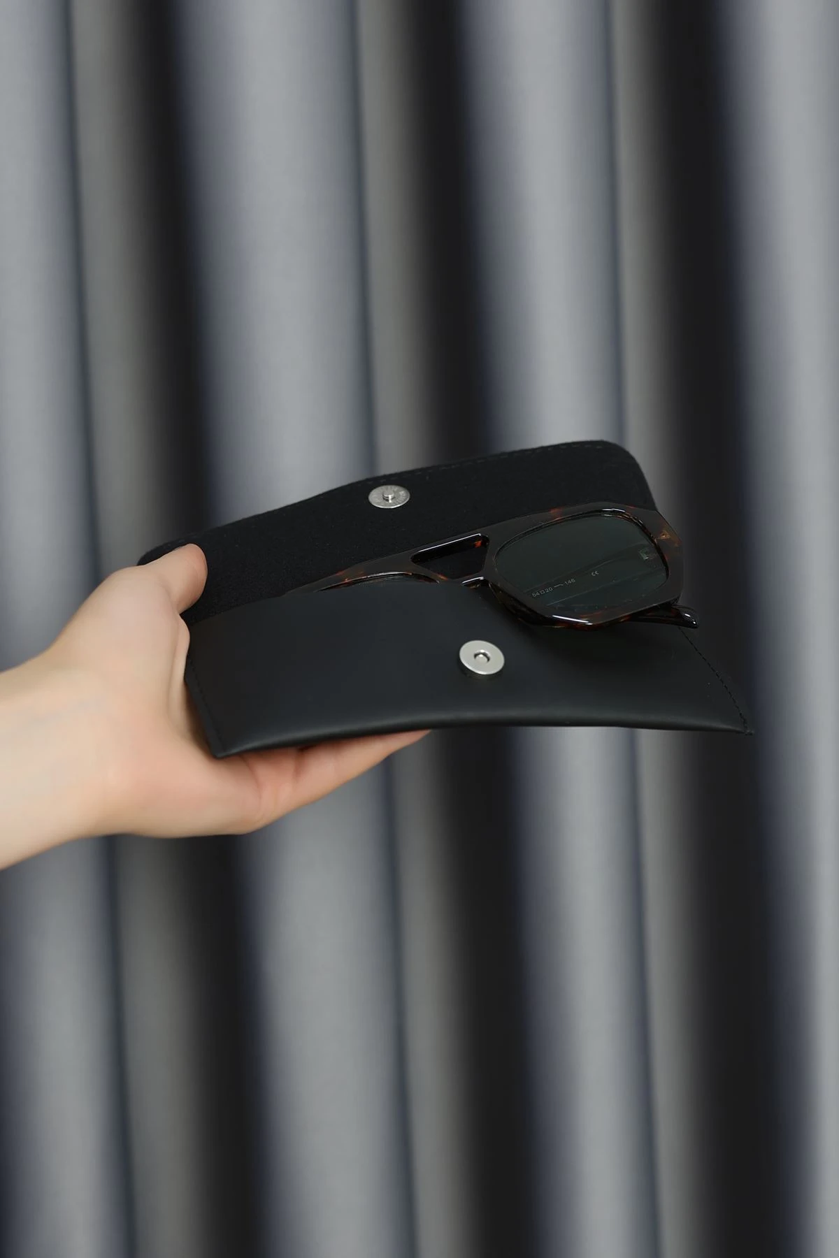 Kutulu Güneş Gözlüğü Leoyeşil - 30977.1724.