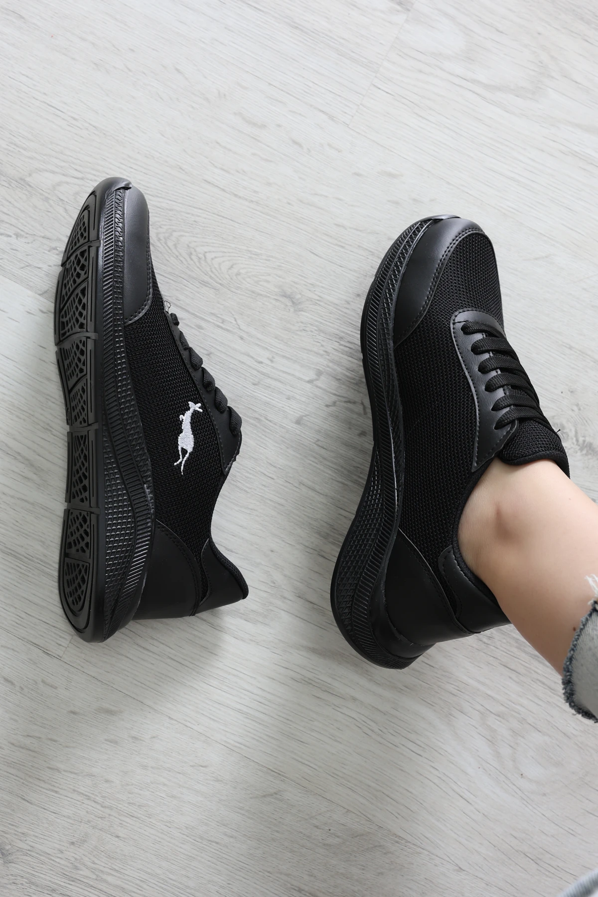 Baskılı Spor Ayakkabı Siyah - 31911.264.