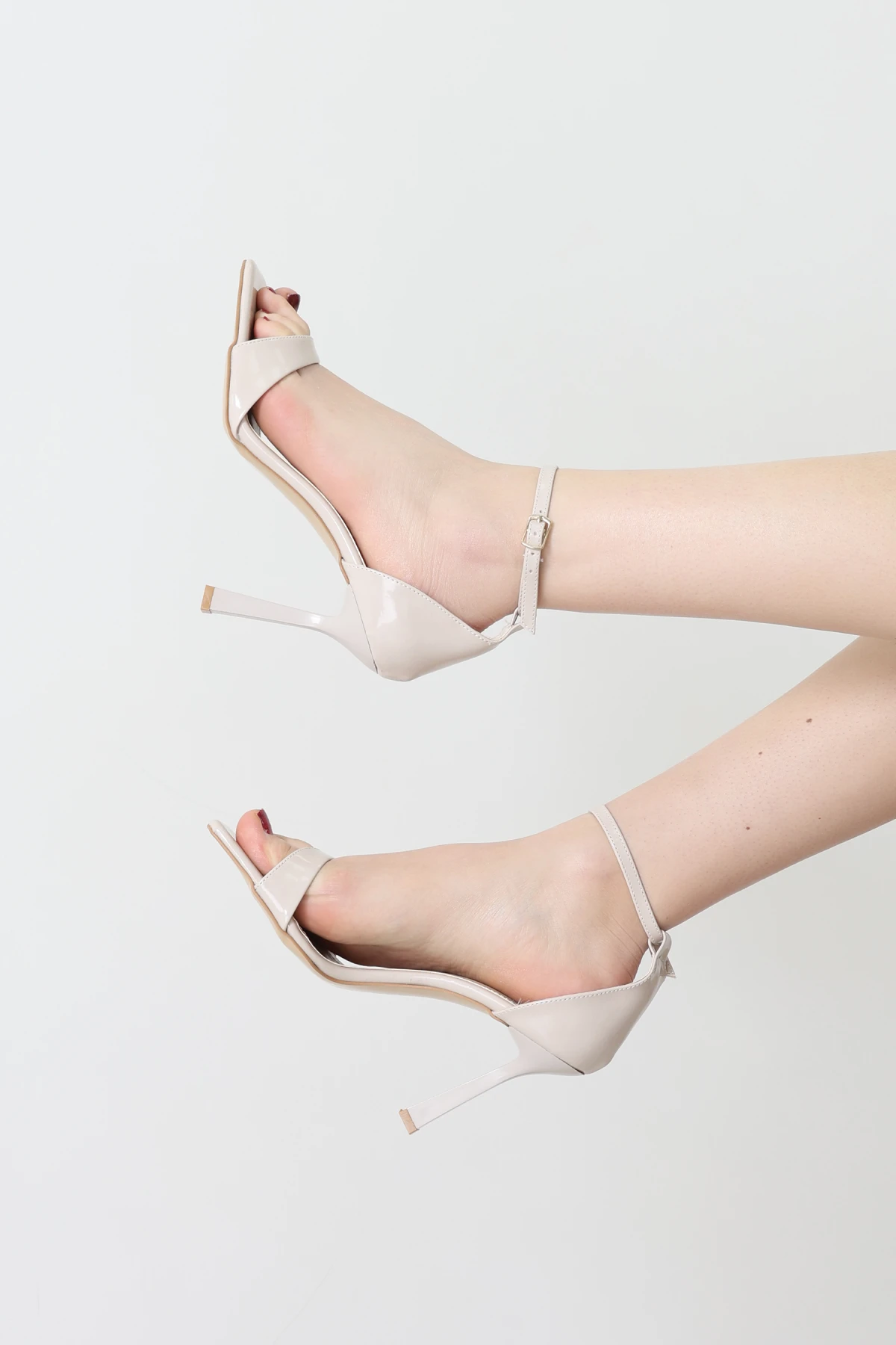 10 Cm Bilekten Bağlamalı Topuklu Ayakkabı Tenrugan - 31983.264.