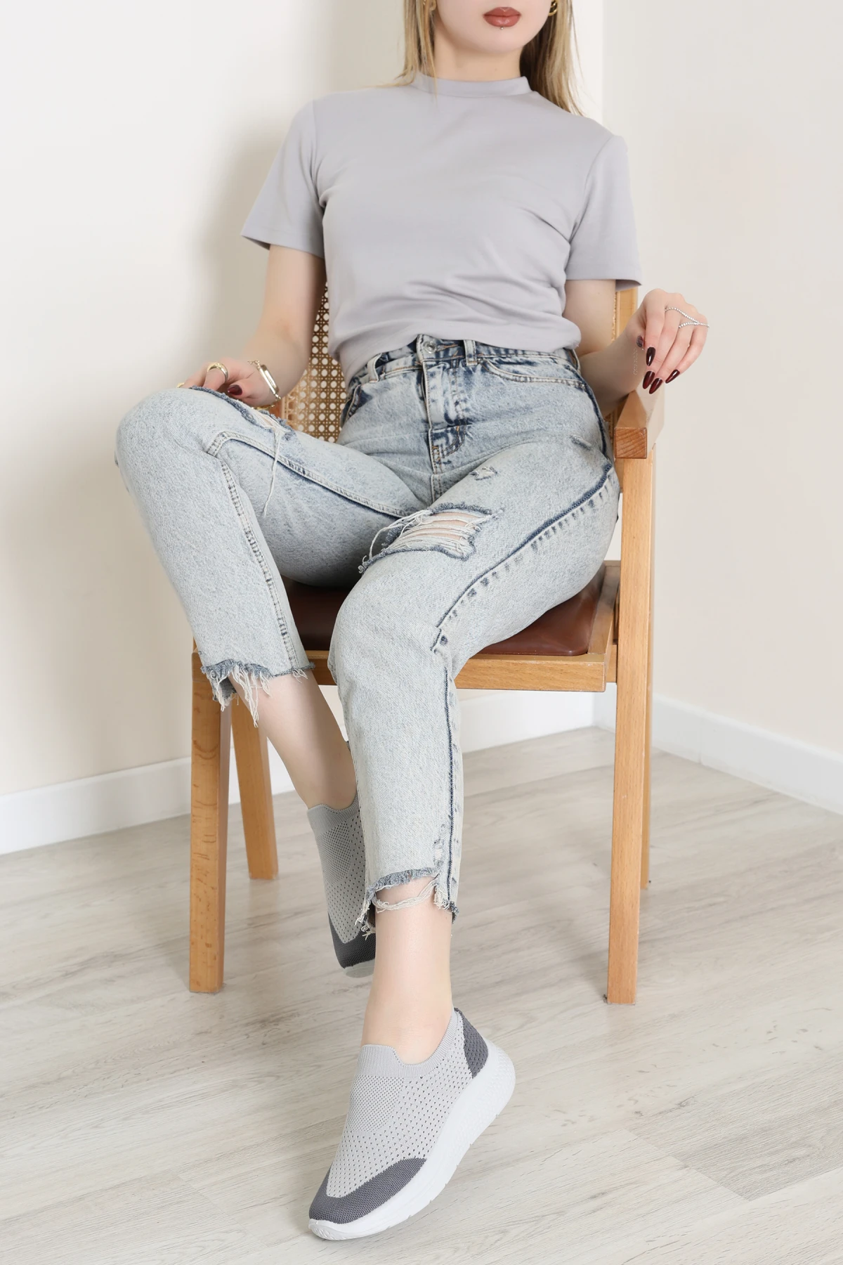 Günlük Spor Ayakkabı Gri - 32390.2082.