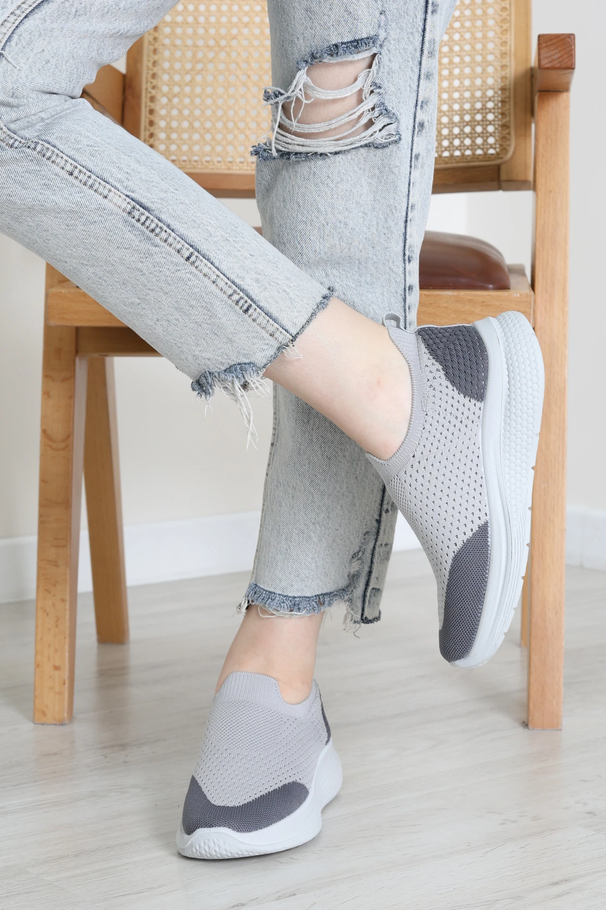 Günlük Spor Ayakkabı Gri - 32390.2082.