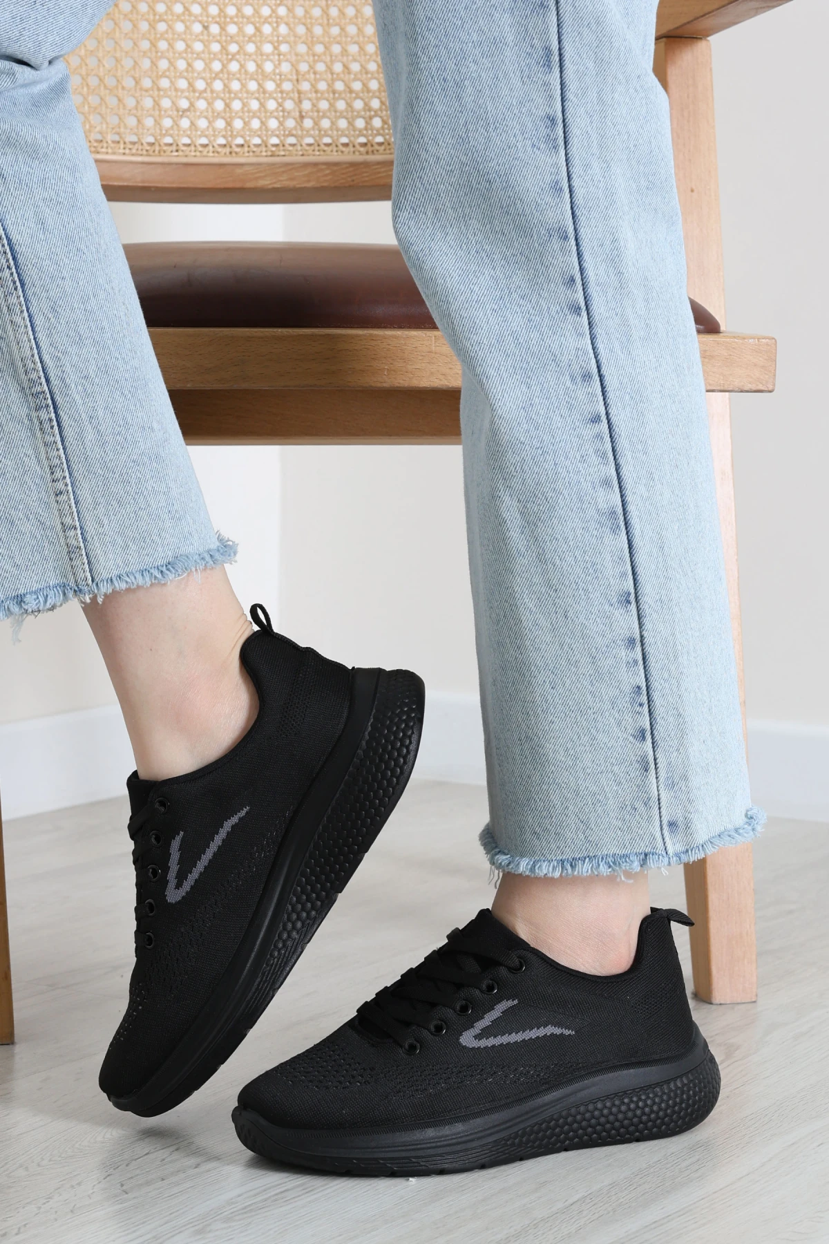 Günlük Spor Ayakkabı Siyahgri - 32486.2082.