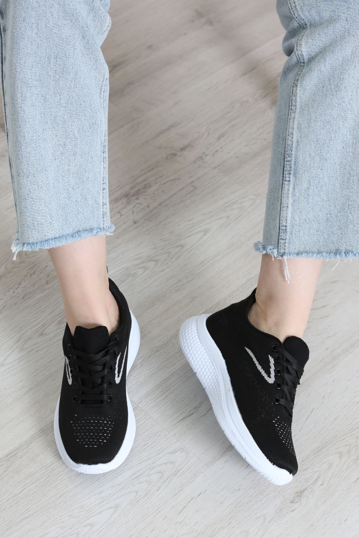 Günlük Spor Ayakkabı Siyahbeyaz - 32486.2082.