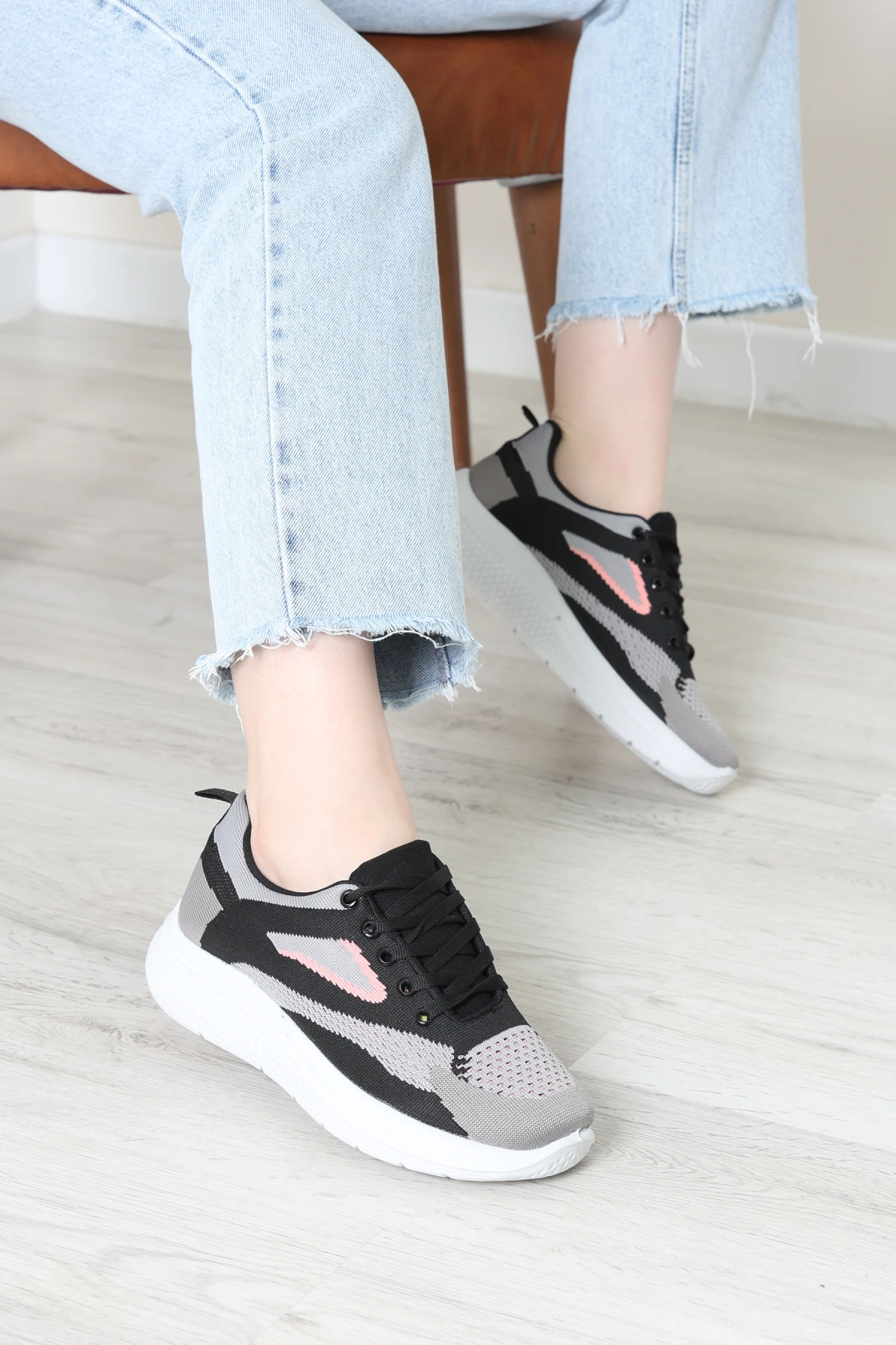 Günlük Spor Ayakkabı Siyah - 32486.2082.