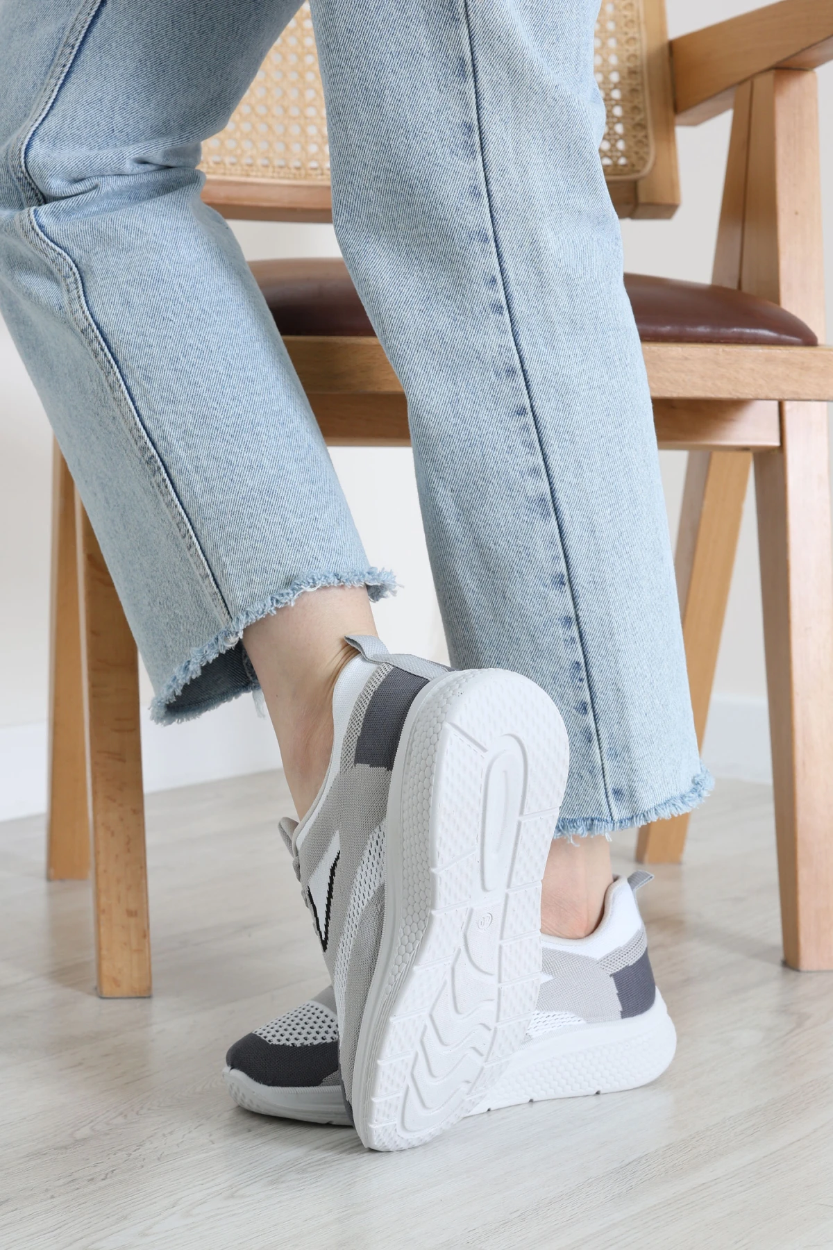 Günlük Spor Ayakkabı Gri - 32486.2082.