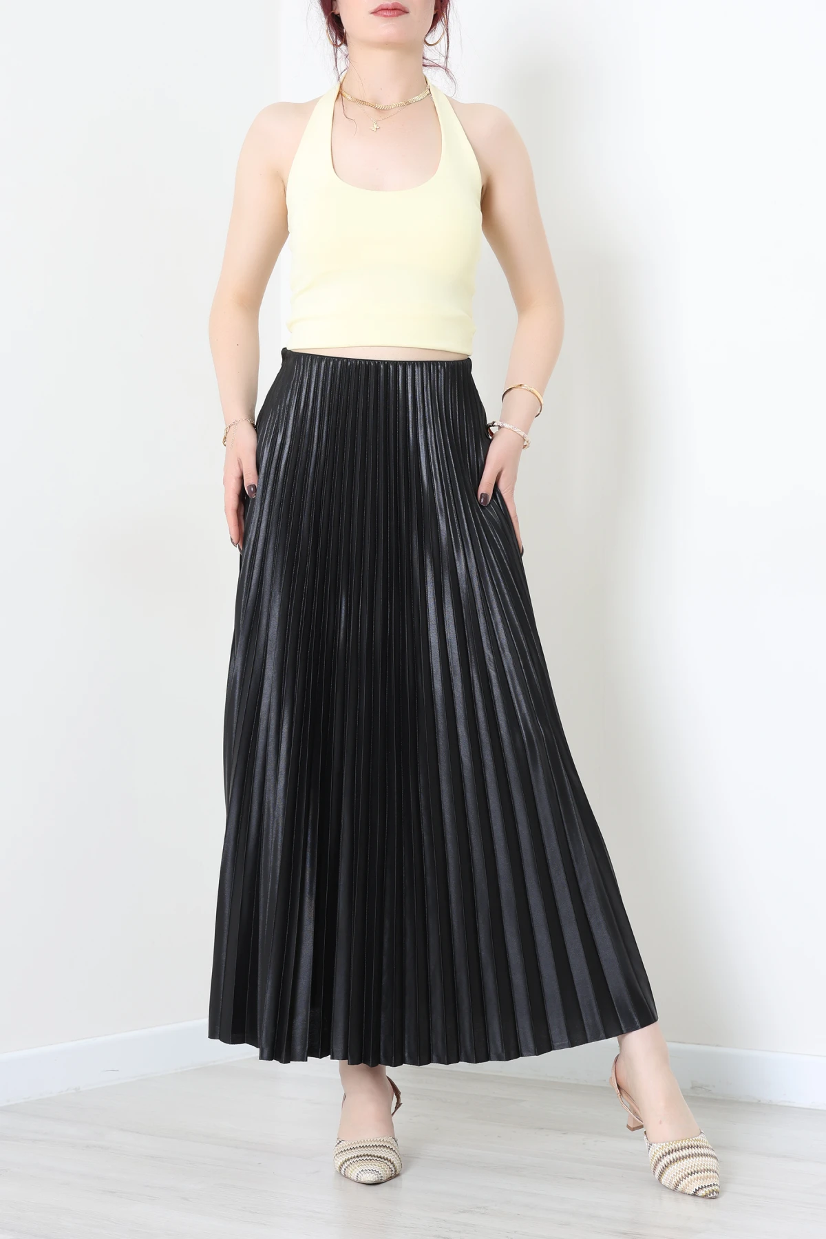 Pileli Etek Siyah - 44029.2111.