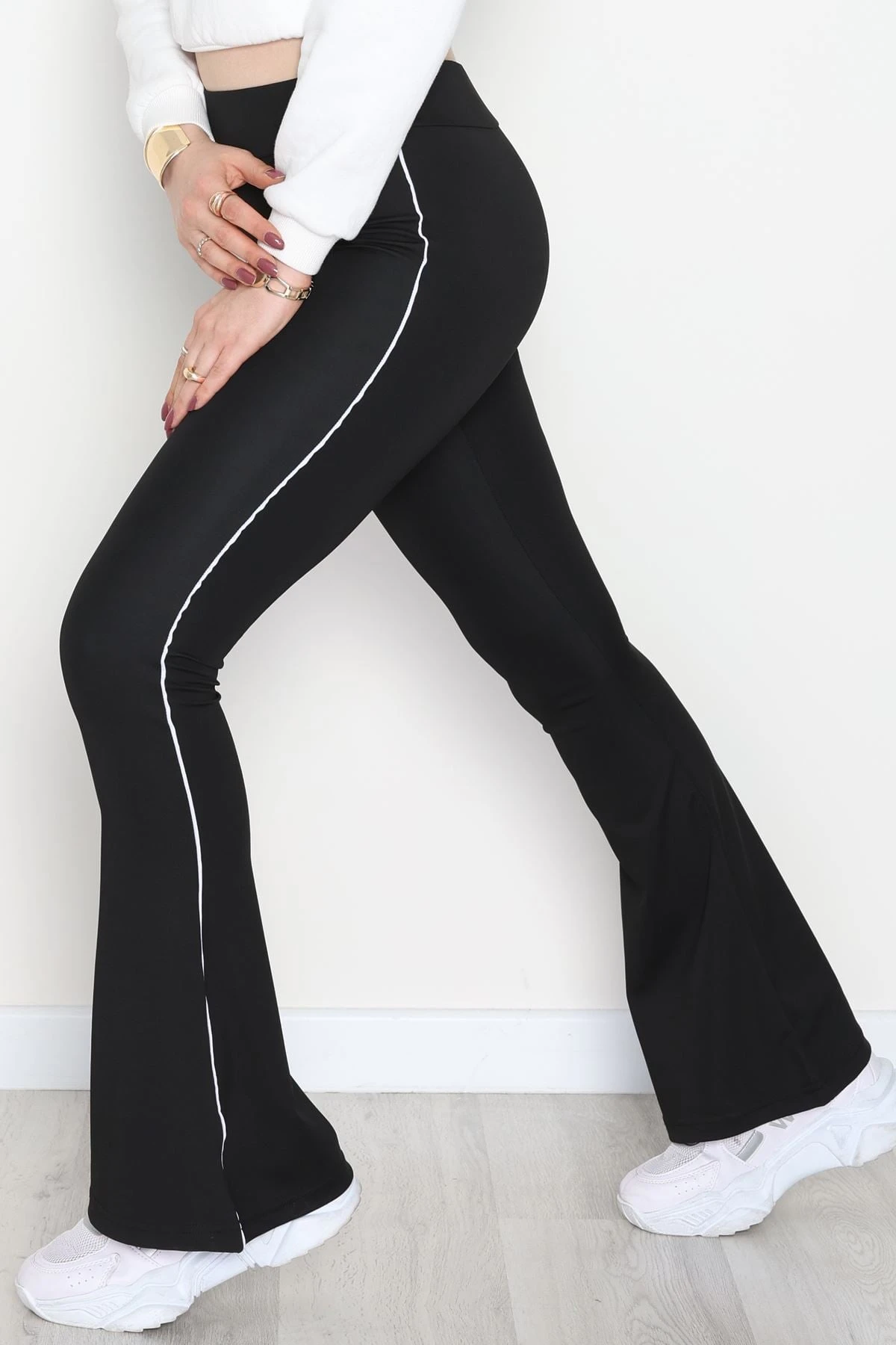 Biyeli İspanyol Paça Dalgıç Tayt Siyah - 52083.1098.