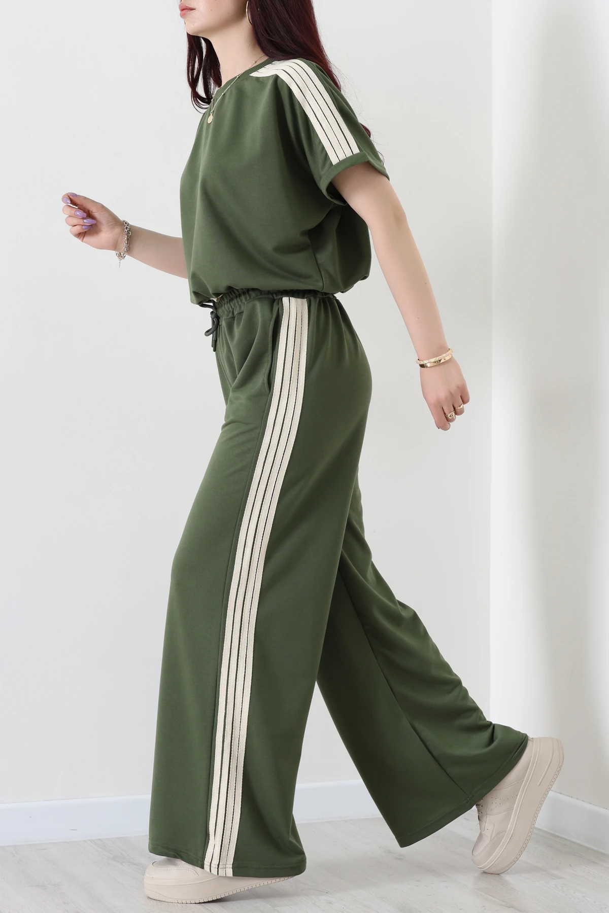 2 İplik Stoperli Keten Şeritli Eşofman Takımı Haki - 52222.1857.