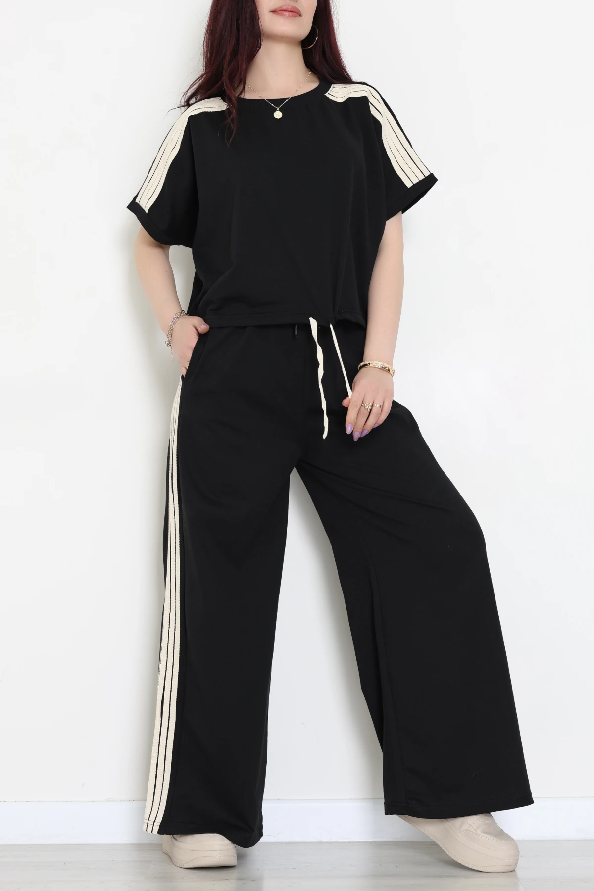 2 İplik Stoperli Keten Şeritli Eşofman Takımı Siyah - 52222.1857.