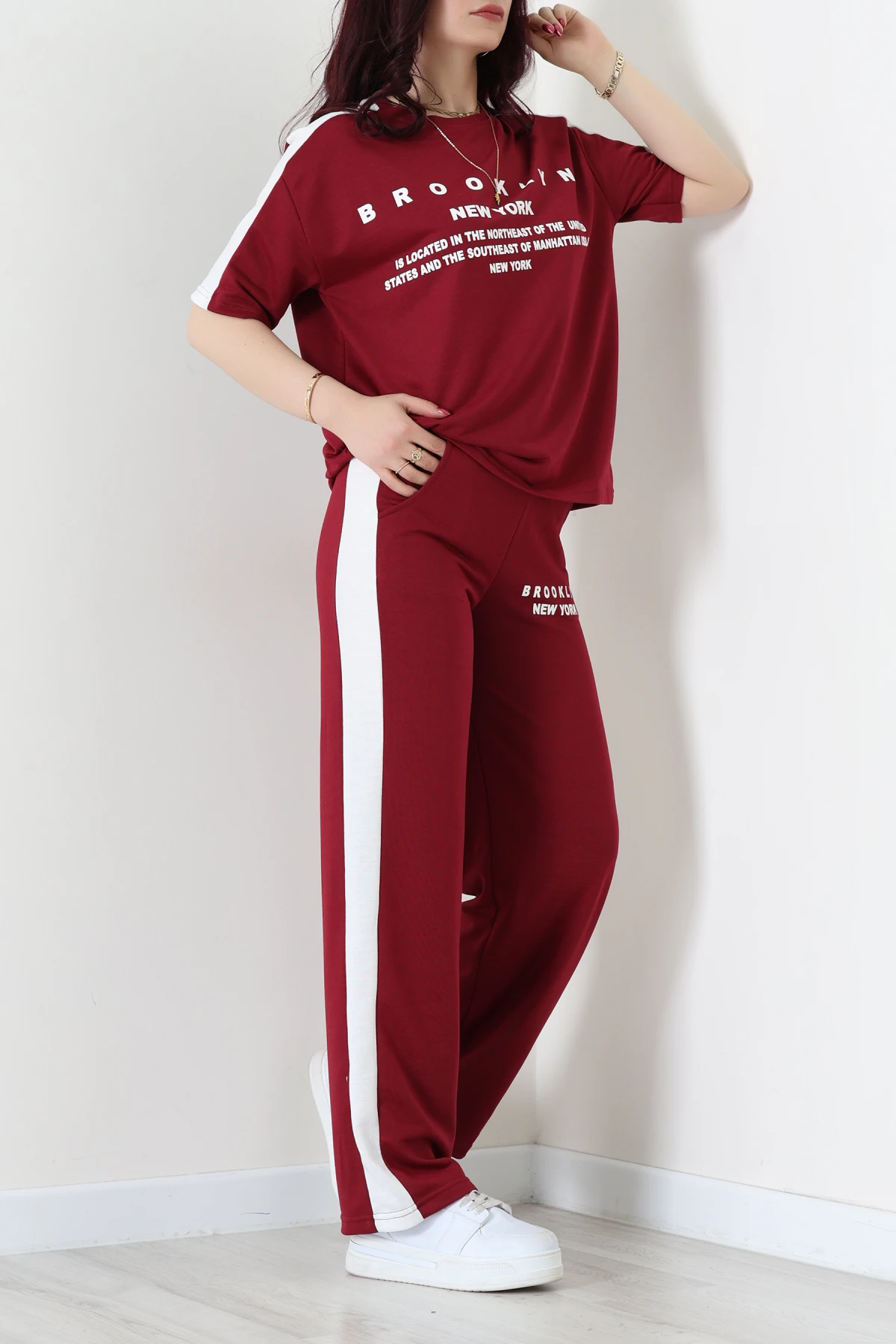 2 İplik Şeritli Baskılı Eşofman Takımı Bordo - 52264.1005.