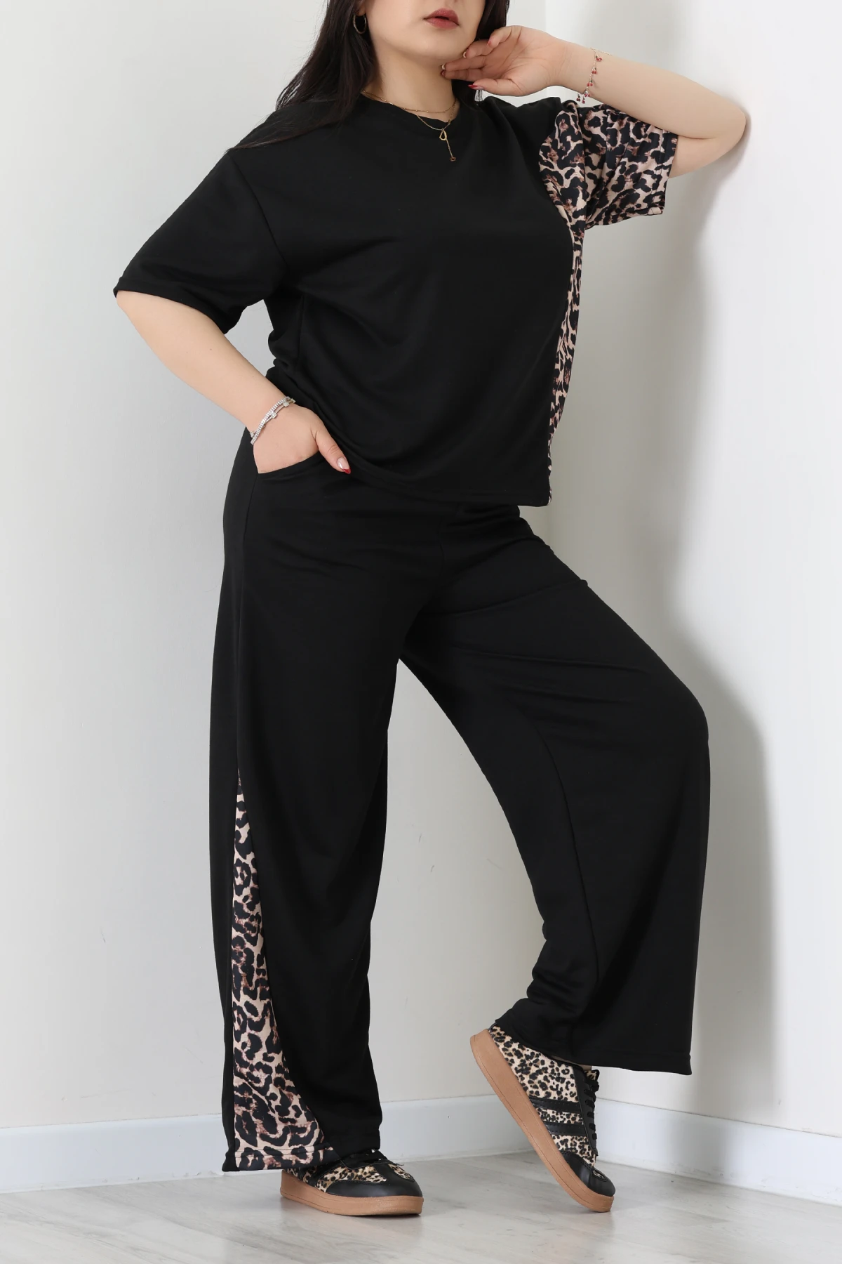 2 İplik Büyük Beden Eşofman Takımı Siyah - 52268.1005.