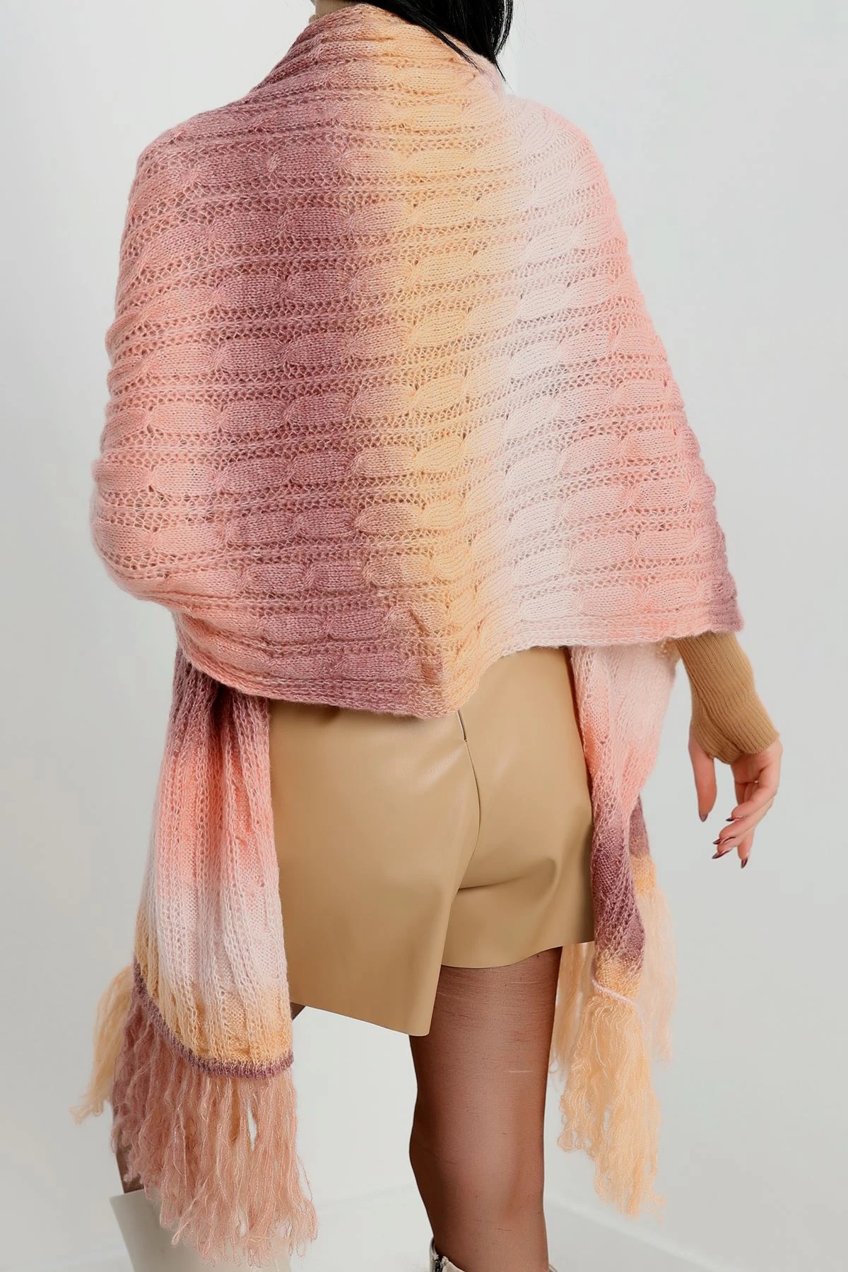 Akrilik Şal Pembe - 70468.1736.