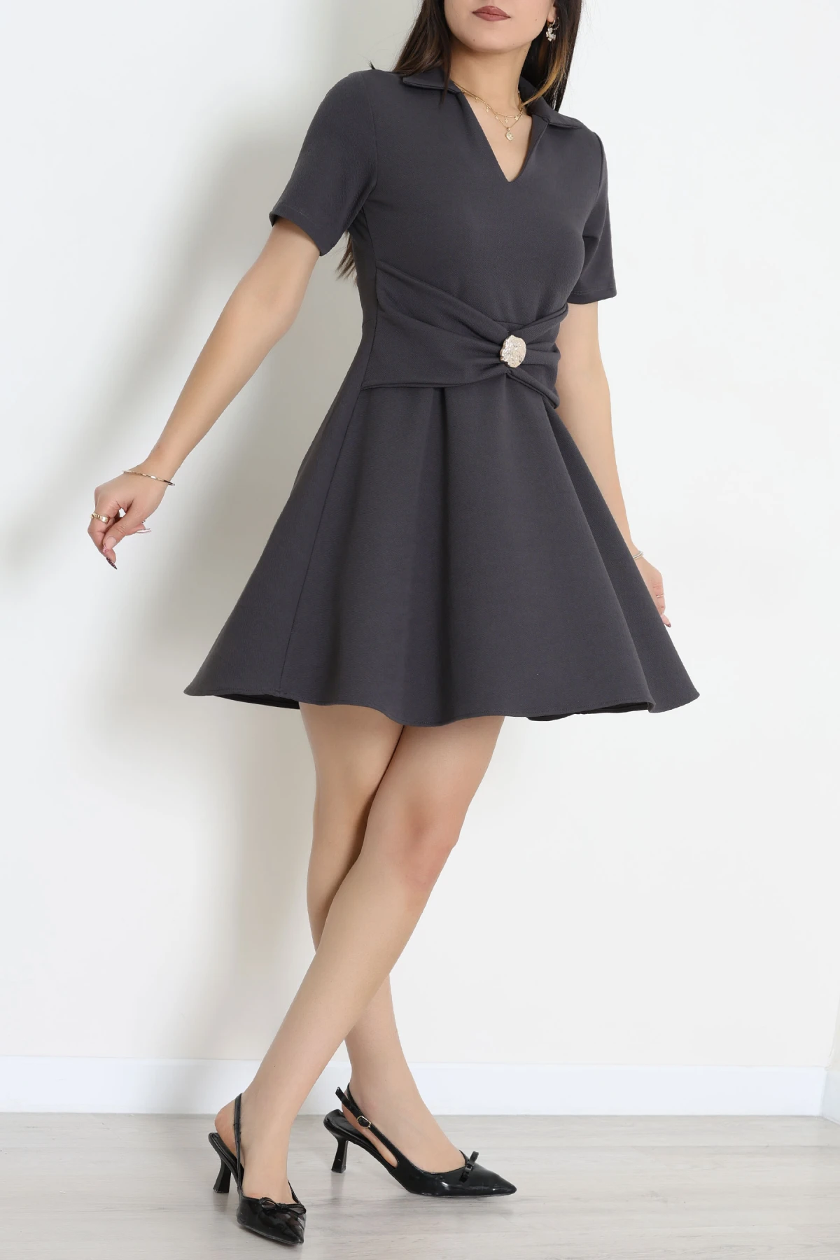 Aksesuar Detaylı Krep Kumaş Kloş Elbise Antrasit - 71182.2143.