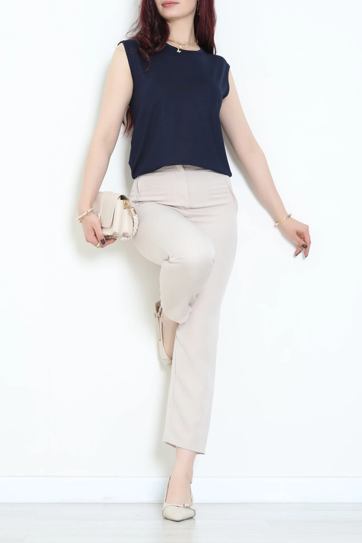 Bisiklet Yaka Sıfır Kollu Viskon Bluz Laci - 71487.599.