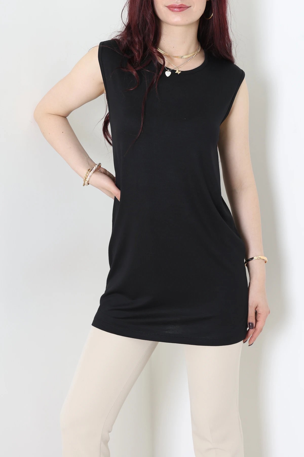 Bisiklet Yaka Sıfır Kollu Viskon Bluz Siyah - 71487.599.