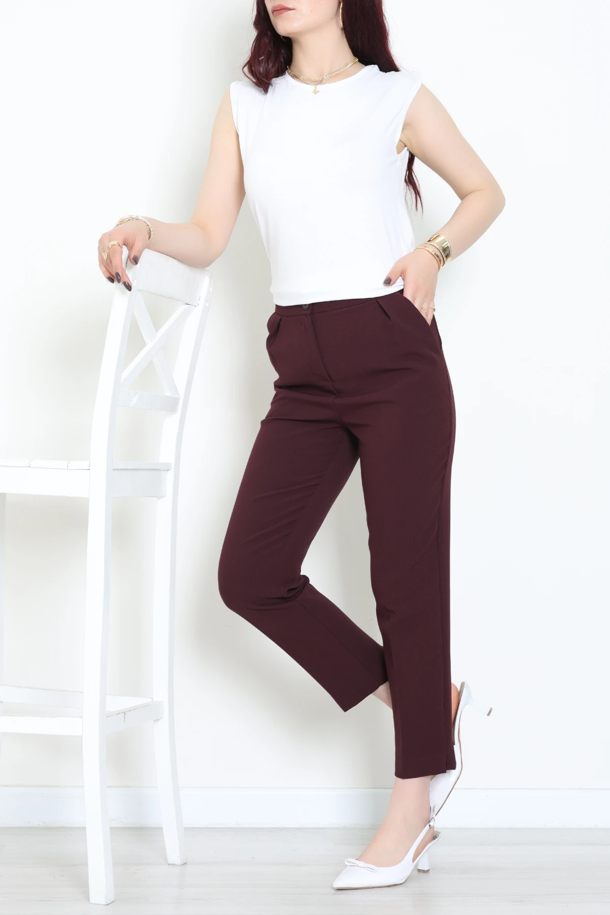 Bisiklet Yaka Sıfır Kollu Viskon Bluz Beyaz - 71487.599.