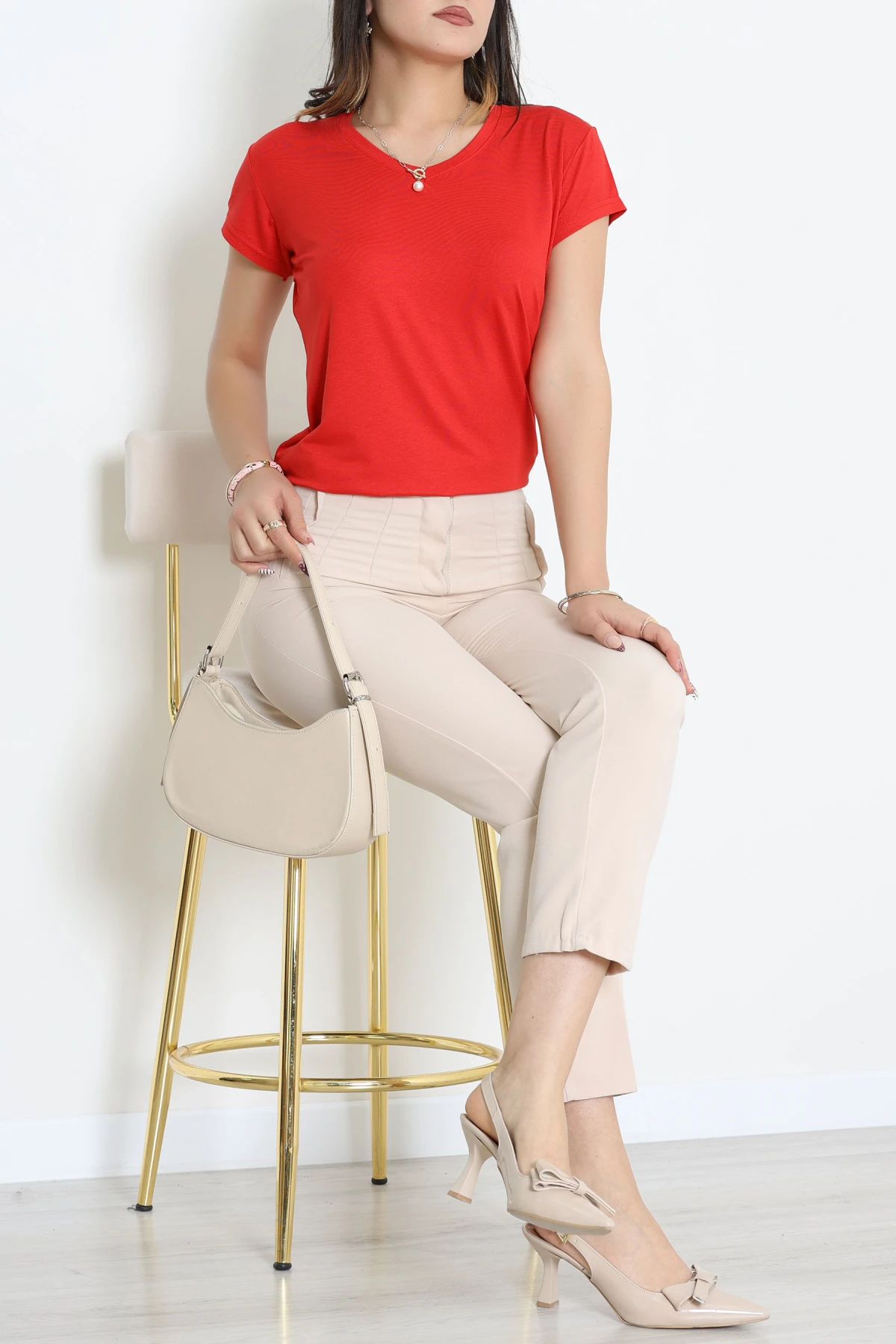 V Yaka Kısa Kollu Viskon Bluz Kırmızı - 71489.599.