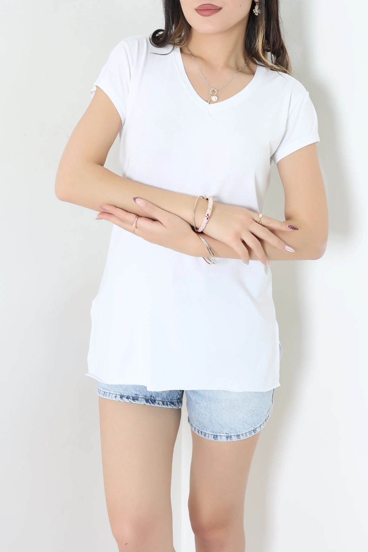 V Yaka Kısa Kollu Viskon Bluz Beyaz - 71489.599.