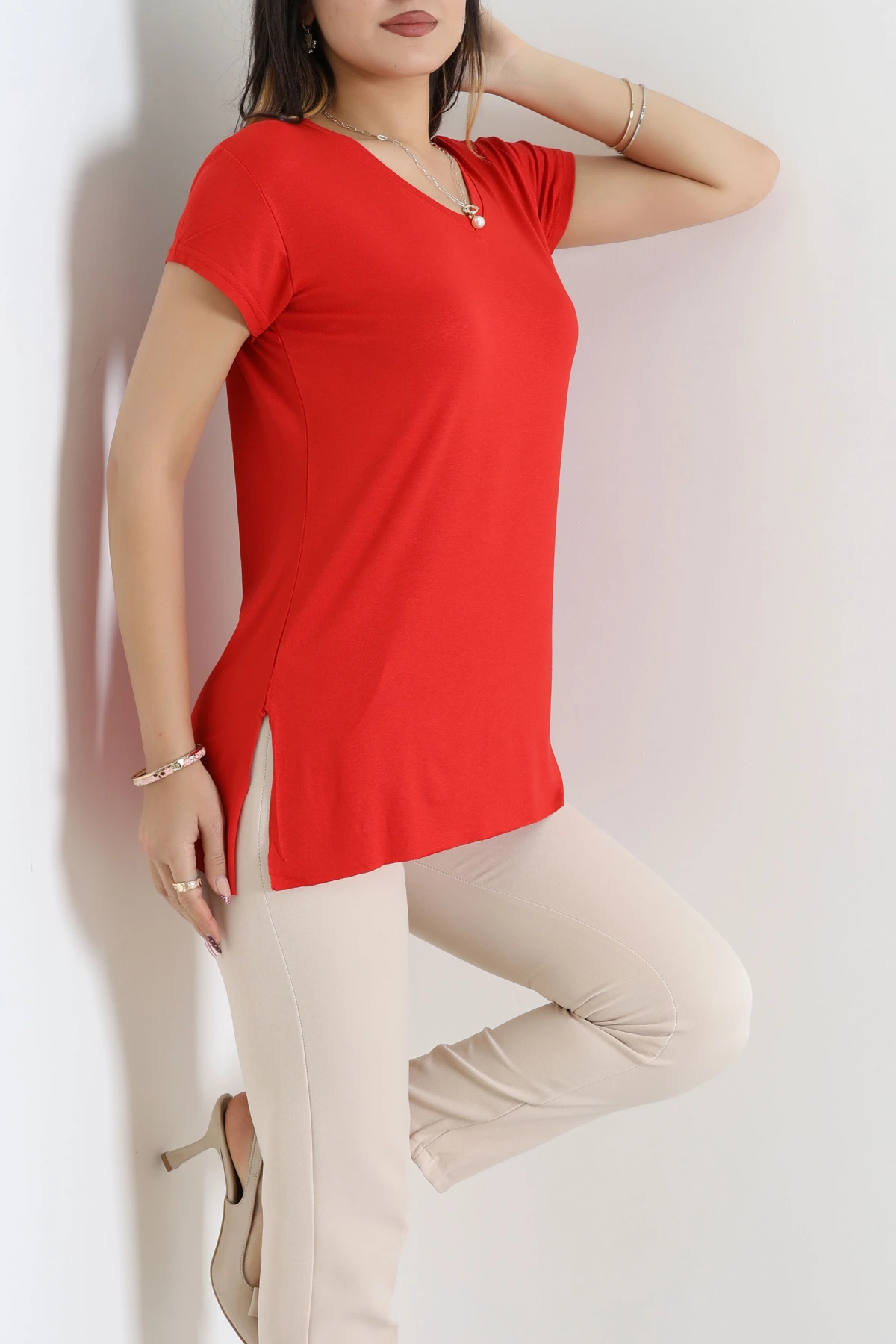 V Yaka Kısa Kollu Viskon Bluz Kırmızı - 71489.599.