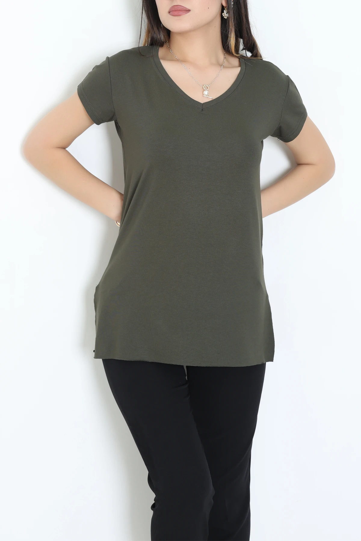 V Yaka Kısa Kollu Viskon Bluz Haki - 71489.599.